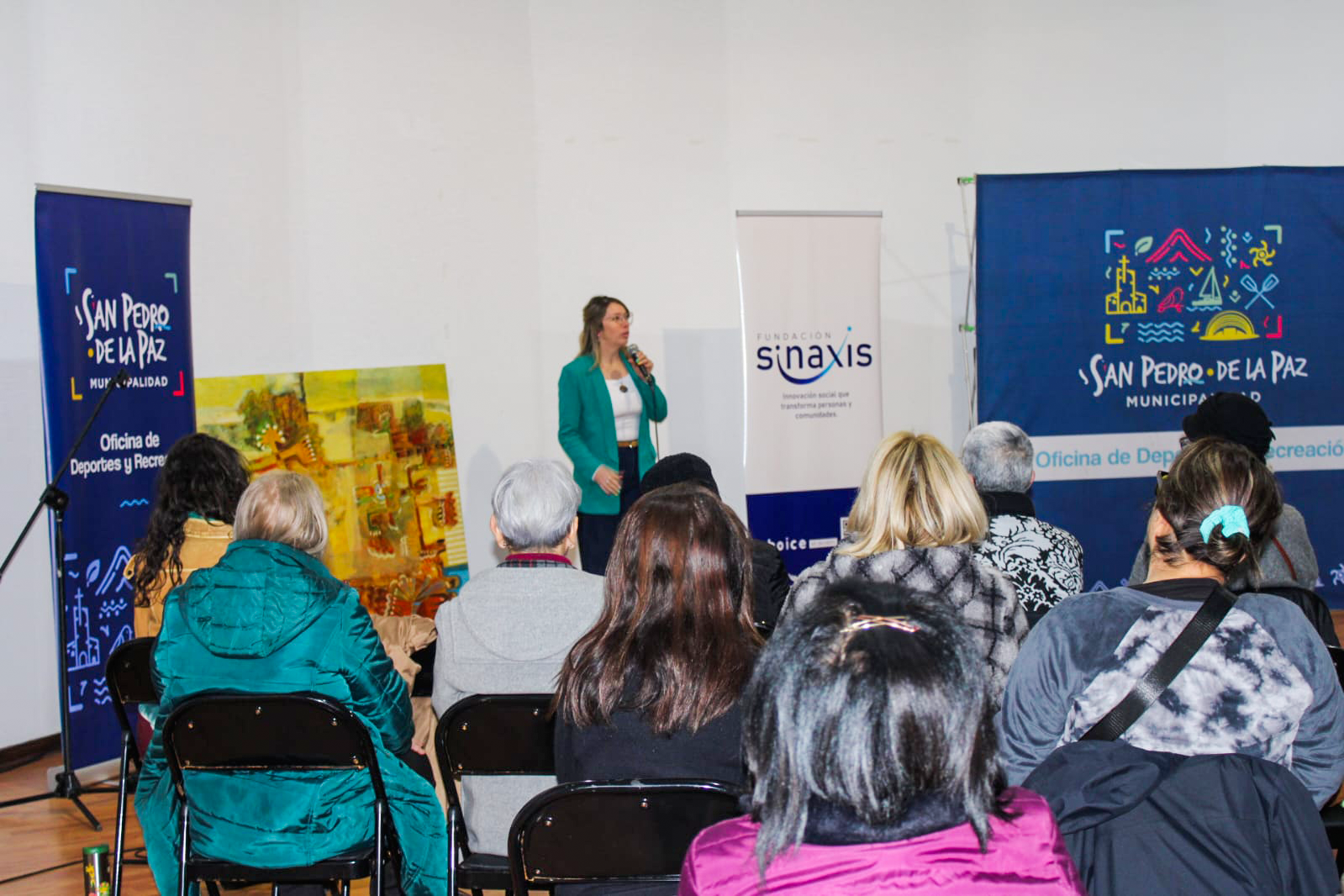 Actividad grupal en la Casa de la Cultura